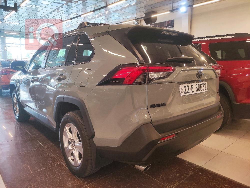 تويوتا راف 4